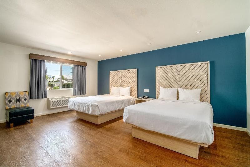 Trend Hotel At Lax Airport 3
