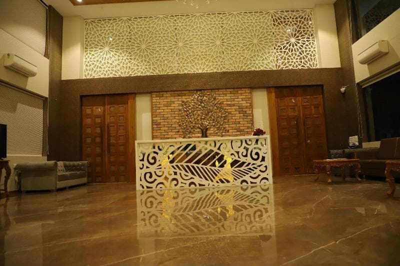 Sai Neem Tree Hotel 5
