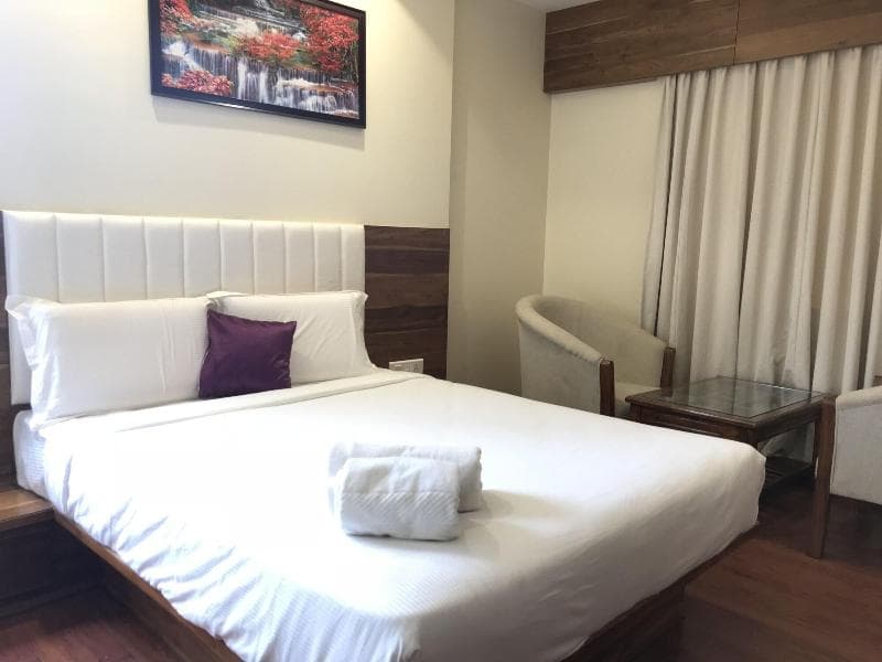 Sai Neem Tree Hotel 4
