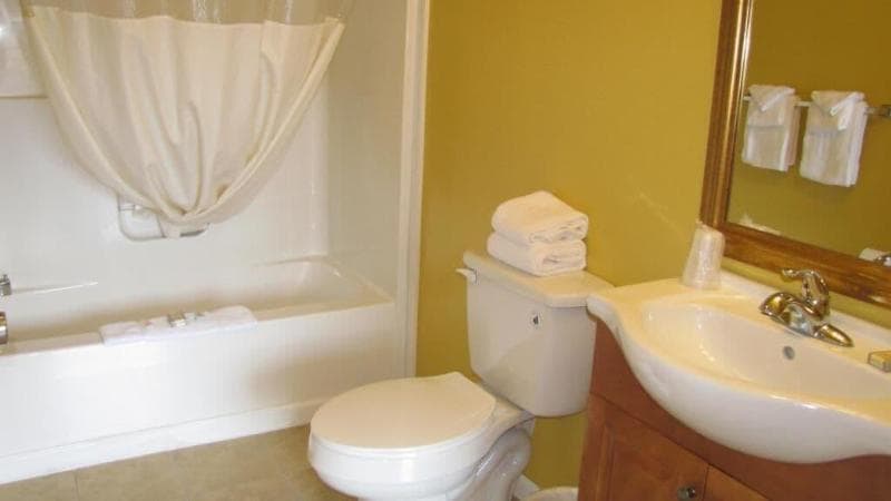 Lake View Inn 5