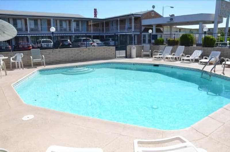 University Inn Tucson main