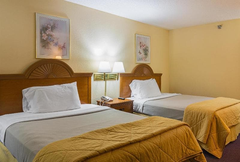 Motel 6 Hannibal photo 1