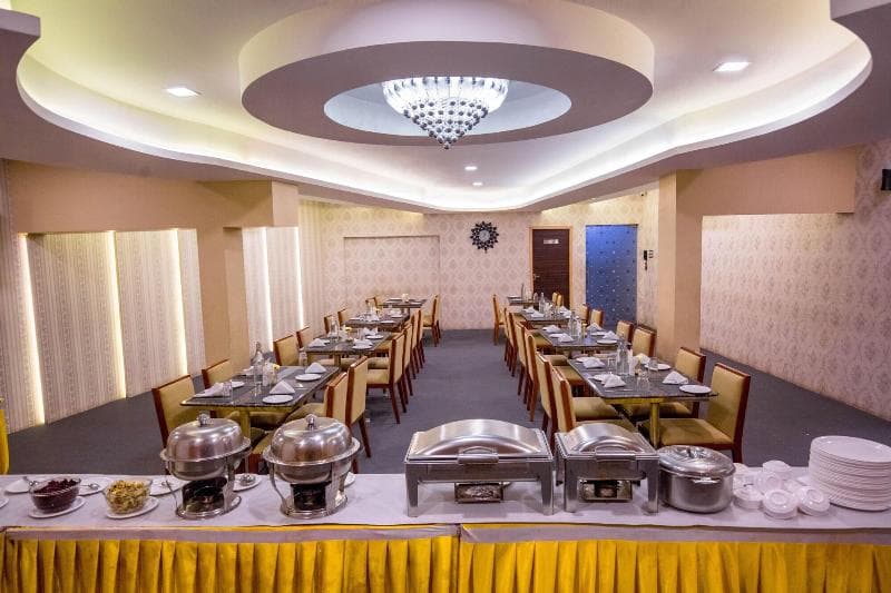Oyo 14759 Hotel President photo 1
