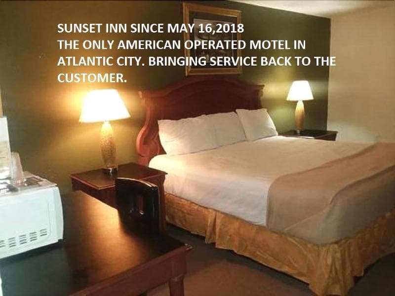 Sunset Inn (Adults Only) 4