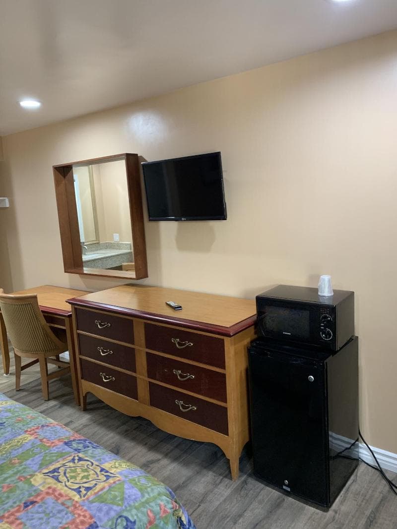 Budget Inn San Gabriel 4