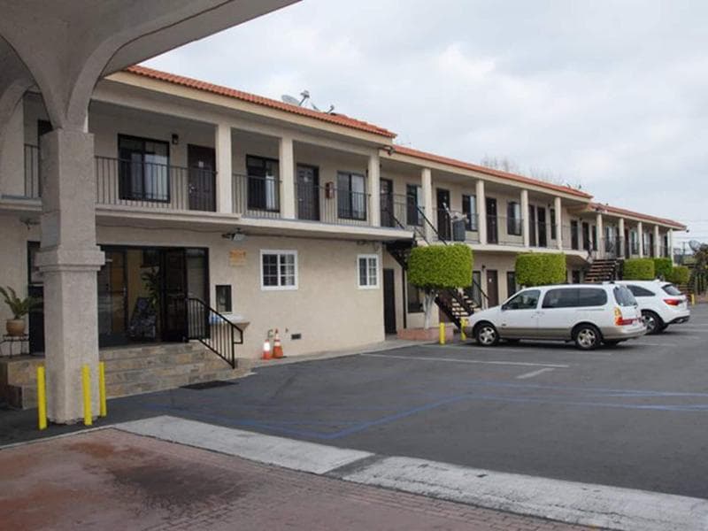 Best Budget Inn - In Anaheim (Southwest Anaheim) 2