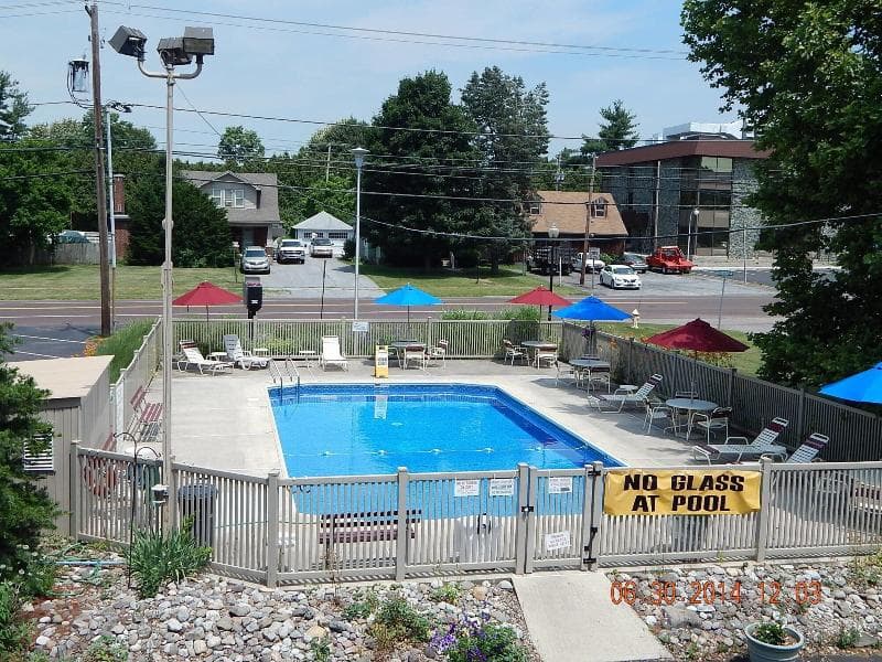 White Rose Motel 4