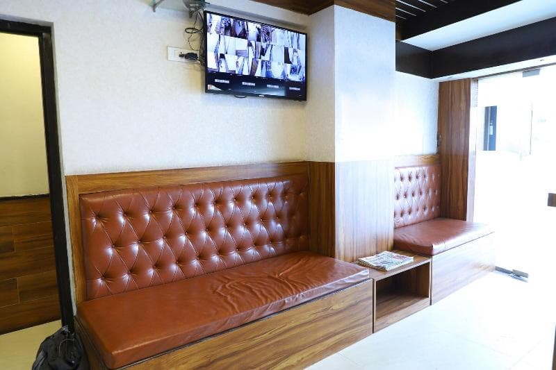 Hotel Plaza Executive Kurla main