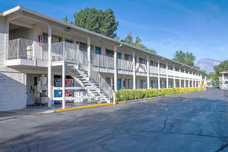 Motel 6 Bishop 4