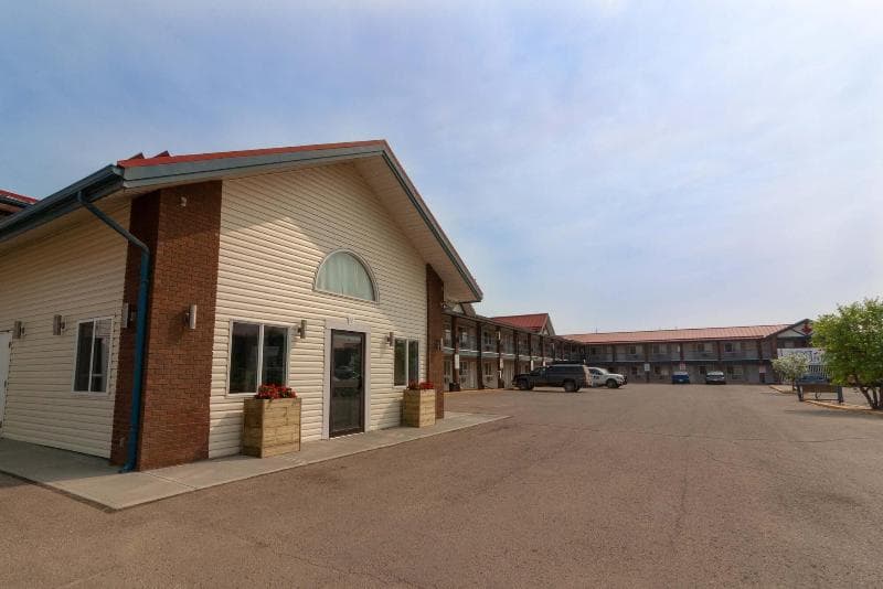 Bcminns Fort Mcmurray "Rusty's" photo 1