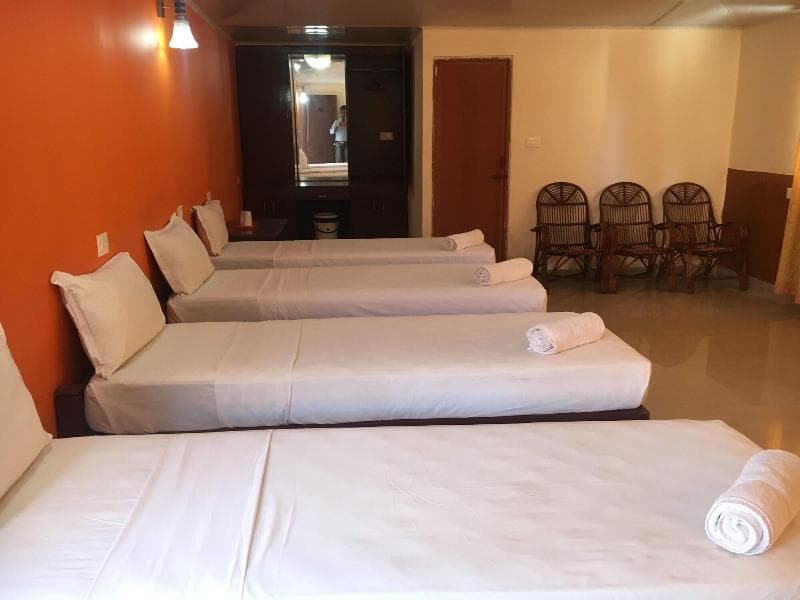 New Kovalam Beach Hotel 3