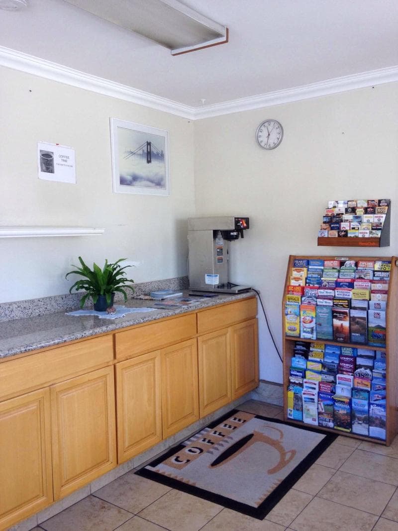 Rockview Inn And Suites 3