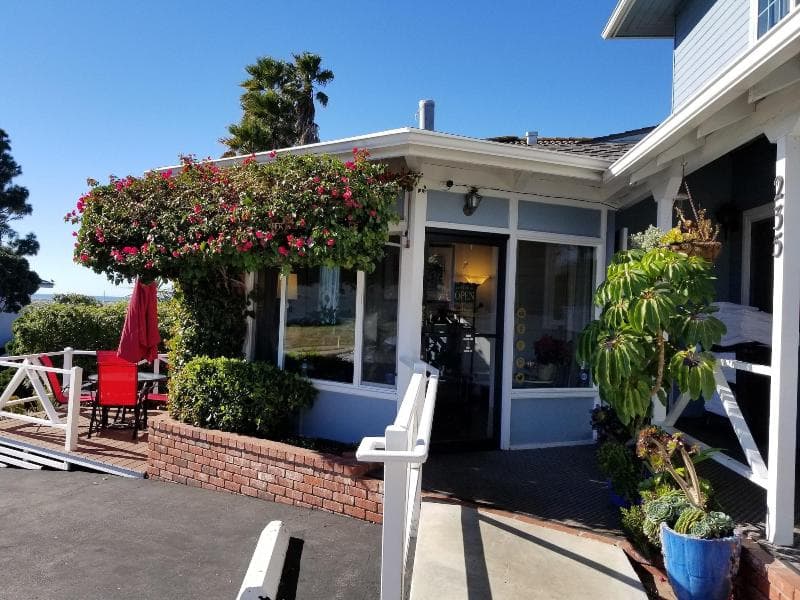 Pleasant Inn 2