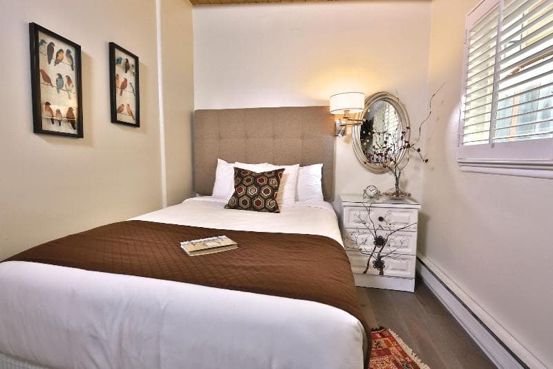Pleasant Inn photo 1