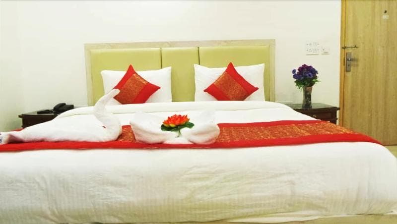 Airport Hotel Mahal 4