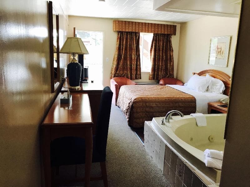 Sunset Inn 3