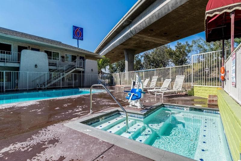 Motel 6 Redlands 4
