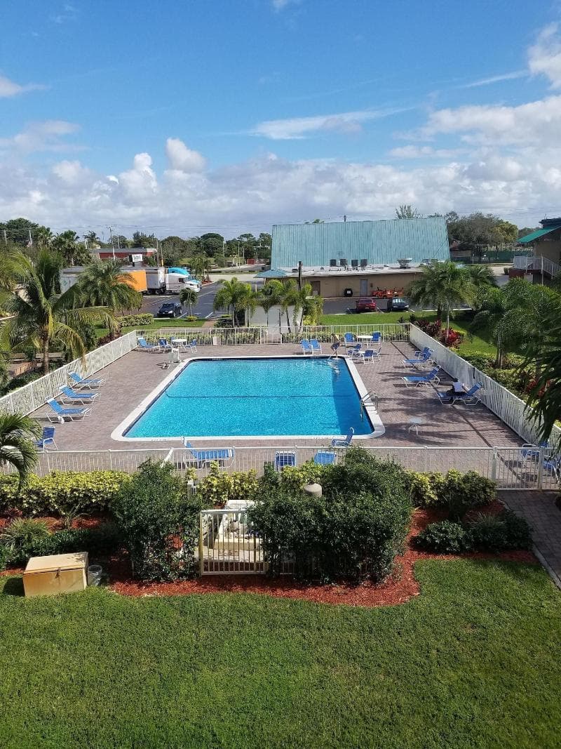 Budgetel Inn Pompano Beach photo 1