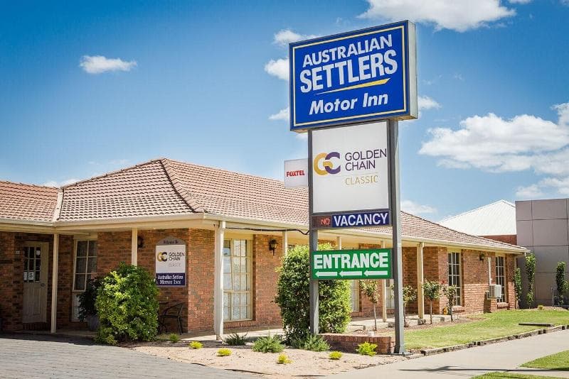 Australian Settlers Motor Inn 4