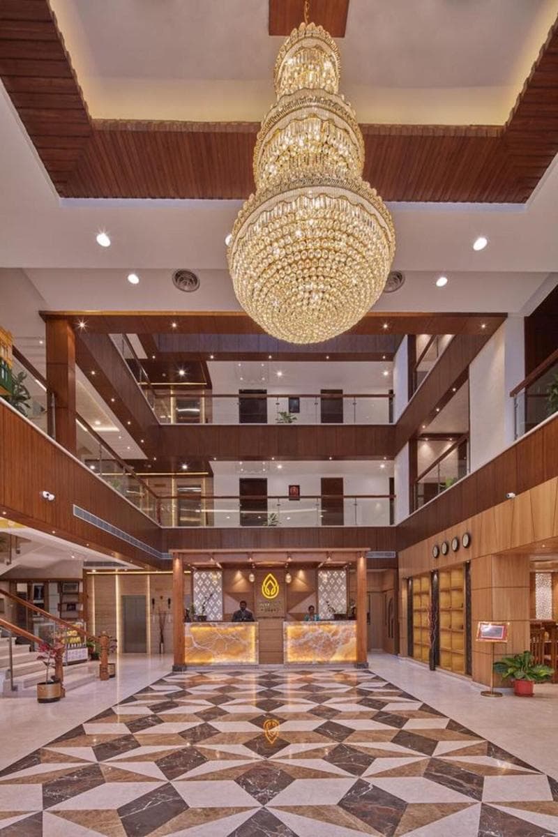 Shivas Galaxy Hotel 4