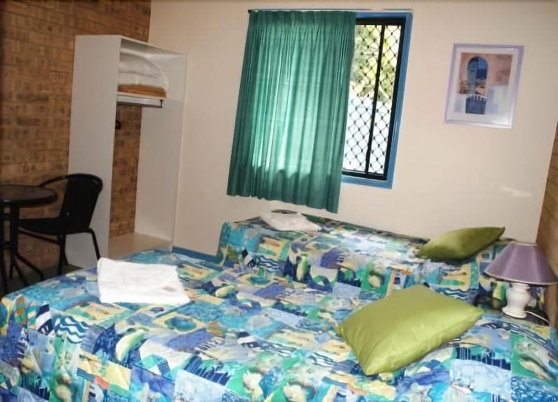 Coolum Budget Accommodation (Adults Only) 3