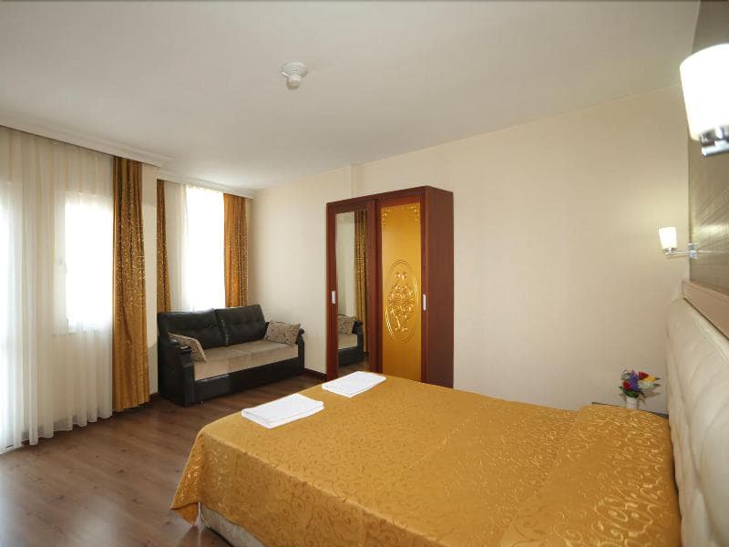 Hotel Kayalar 5