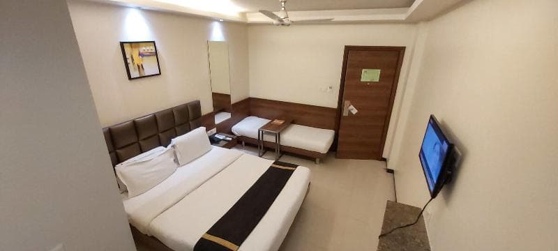 Kyriad Hotel Indore By Othpl photo 1