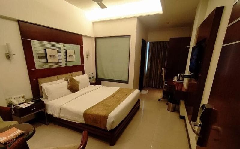 Kyriad Hotel Indore By Othpl 3