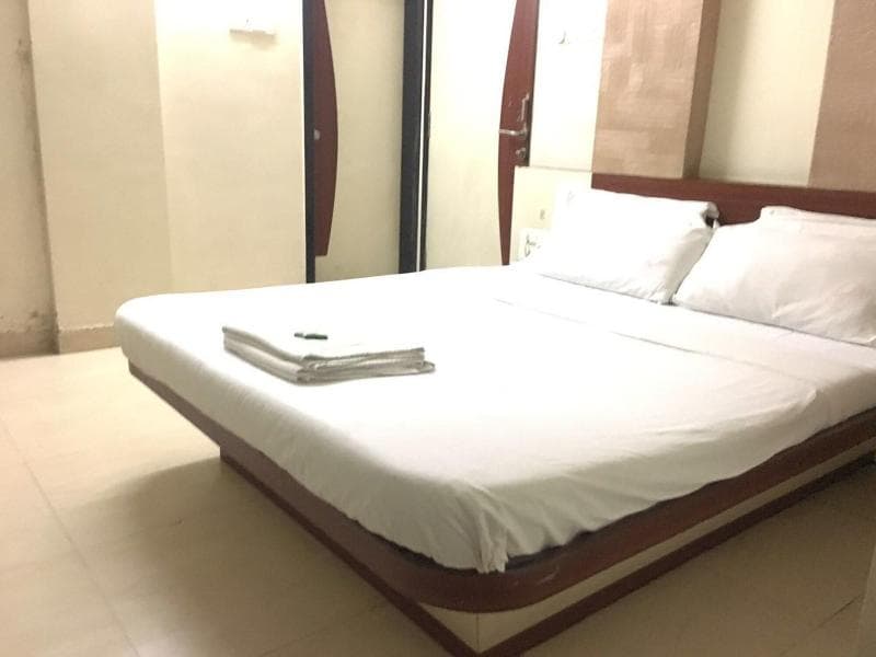 Hotel Pranav Executive 4