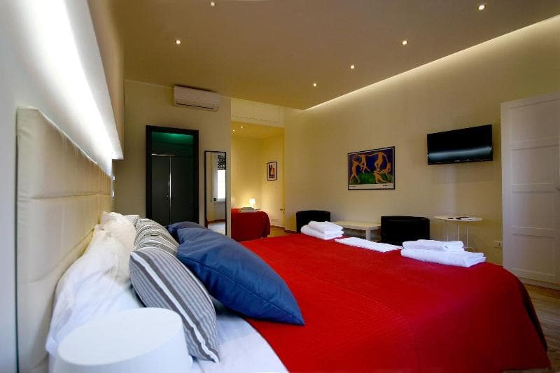 Passenger Vatican Relais 5