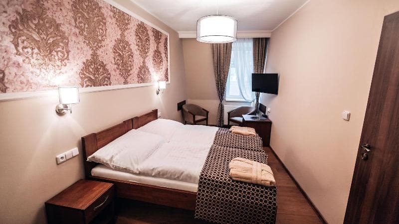 Star Hotel 5
