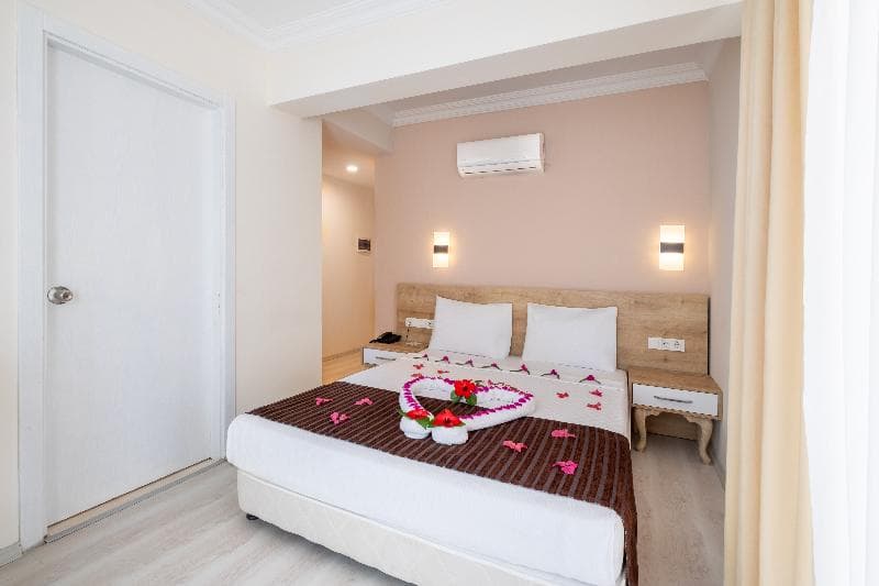 Viking Beach Hotel 4