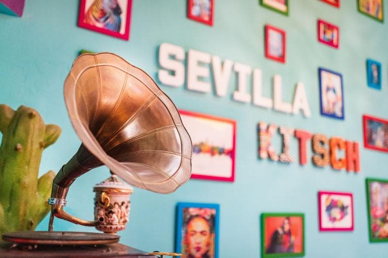 Sevilla Kitsch Hostel Art (Adults Only) 4