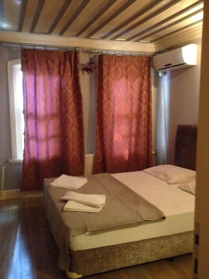 Bufes Hotel main