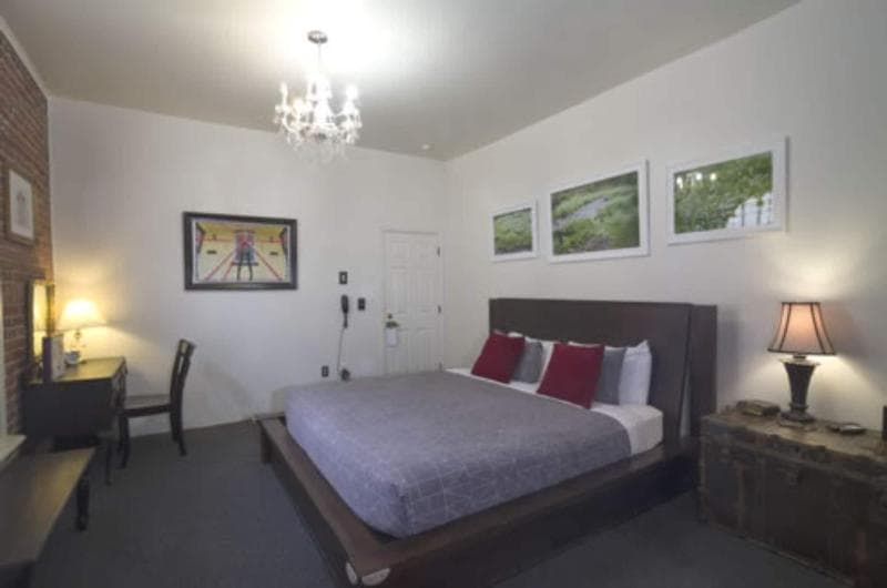 The Queen Anne Bed & Breakfast 3