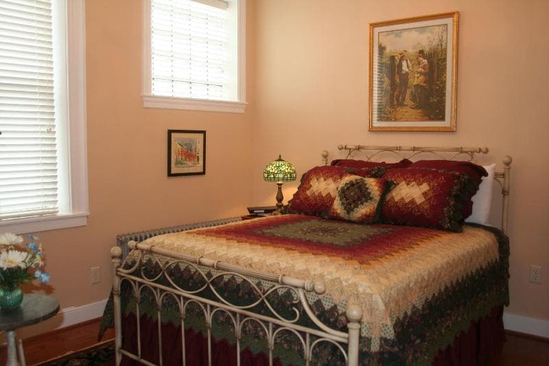 The Swope Manor Bed & Breakfast 4