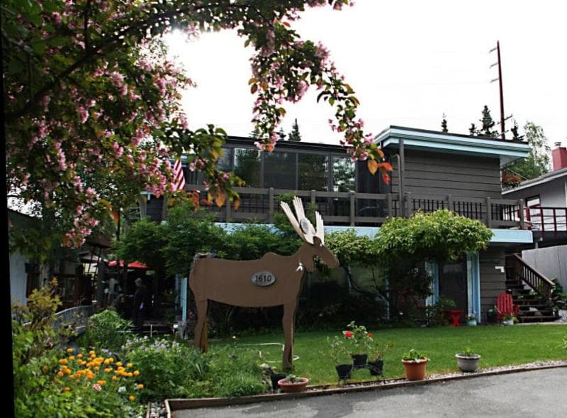 Anchorage Walkabout Town B B 5