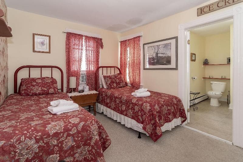 The Inn At Ocean Grove 3