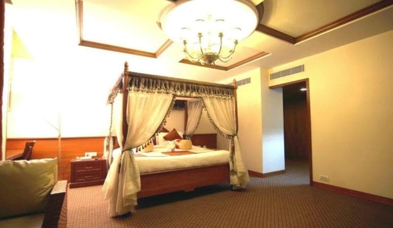 Hotel Cenneys Gateway 4