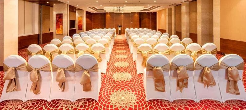 Lemon Tree Hotel Lucknow 3
