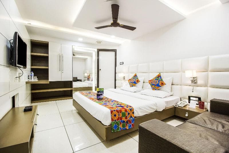 FabHotel Rajnandani Residency 5