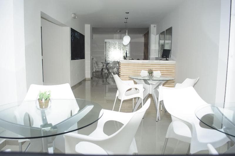 Hostal Lleras Calle 8 main