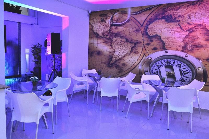 Hostal Lleras Calle 8 3