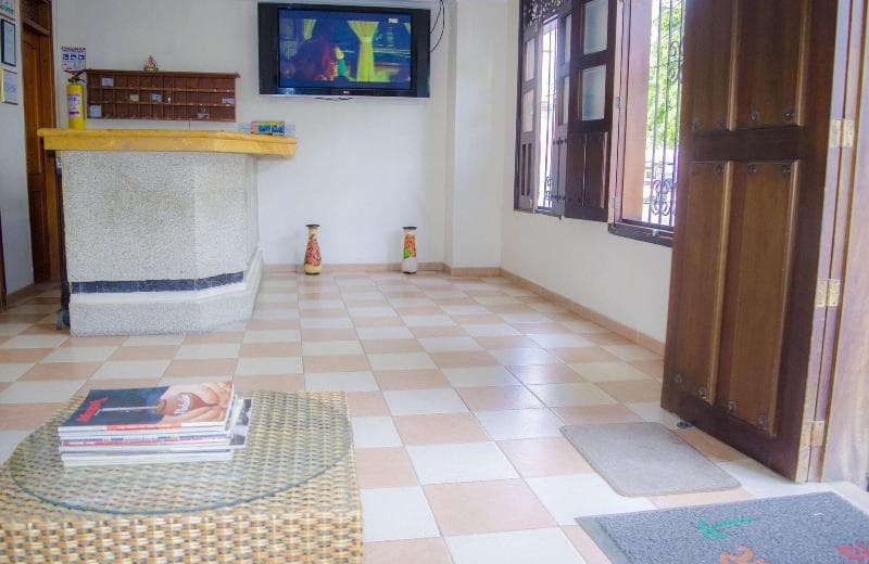 Hostal Solymar 5