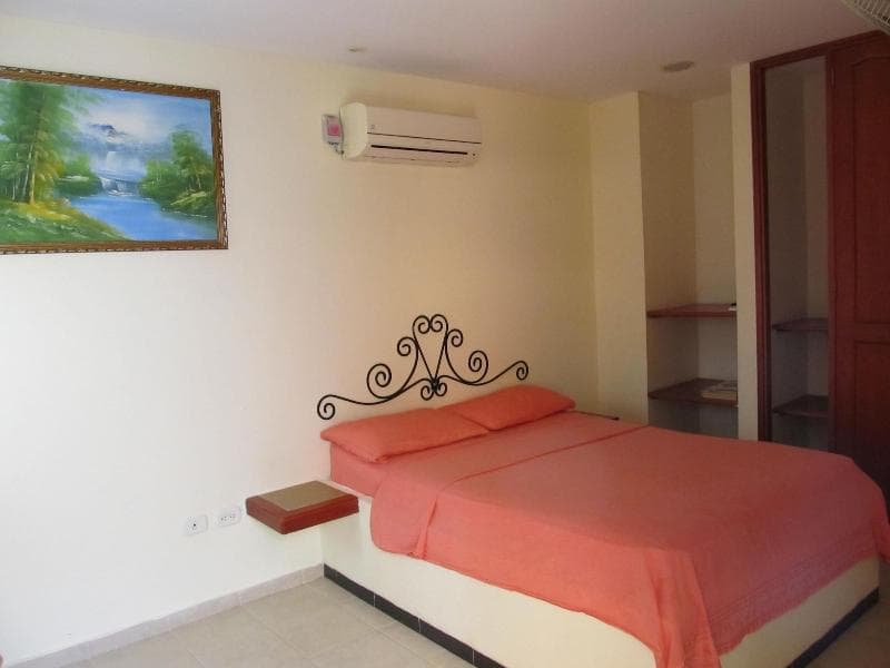 Hostal Solymar 4