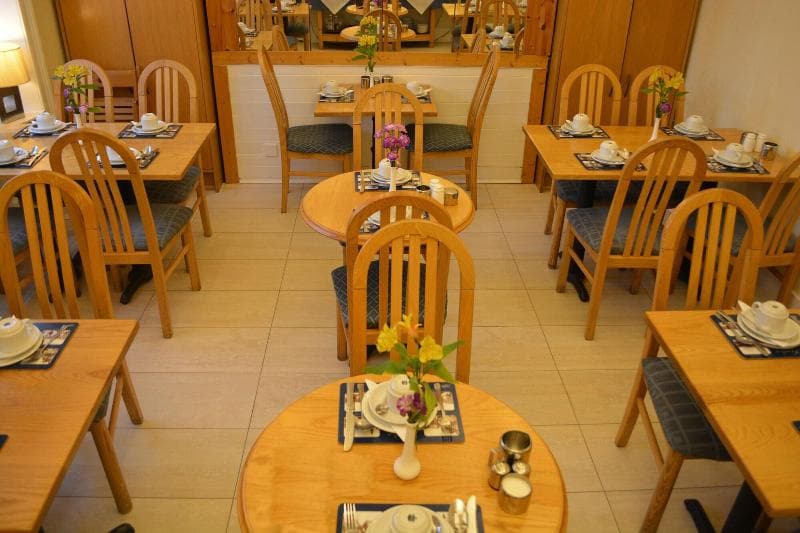 Falcon Hotel photo 1
