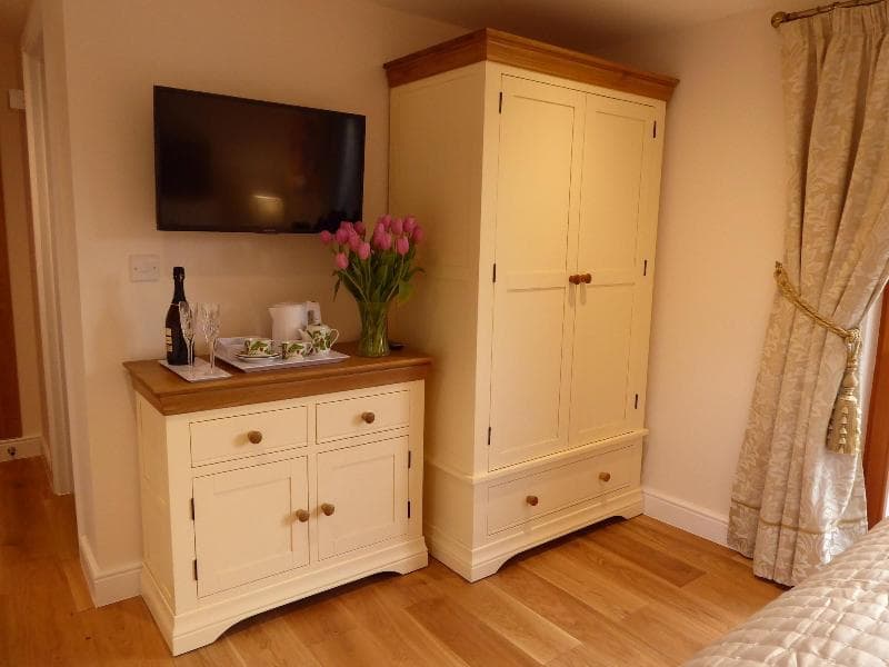 Handywater Cottage B B 3