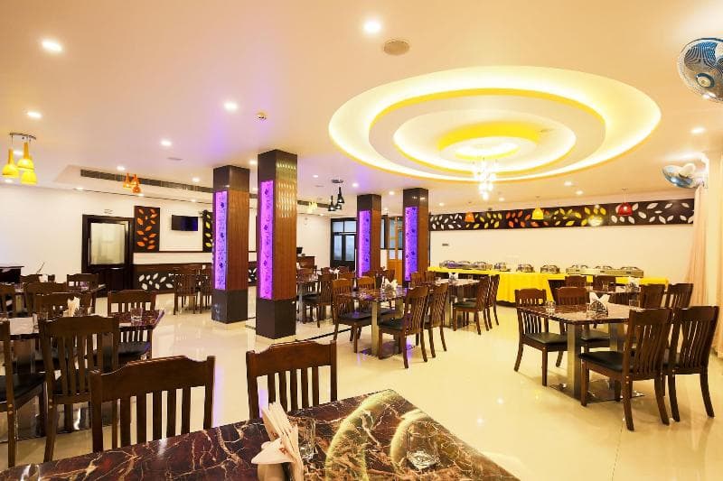Treebo Tryst Palmyra Grand Suite 3