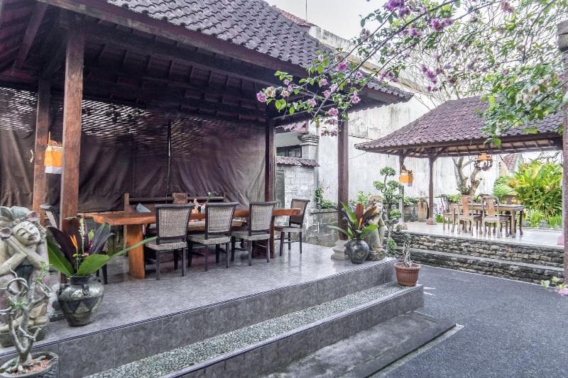 Sari Bamboo Bungalows 3