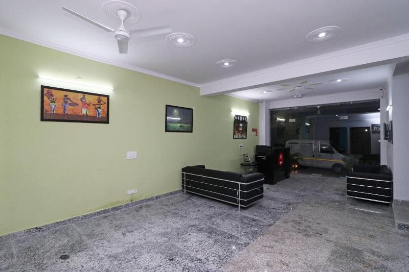 Oyo 10045 Hotel Pearl Residency 3